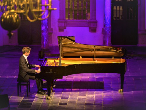 Lunchconcert: Pianist Wouter Harbers Lunchconcert: Pianist Wouter Harbers