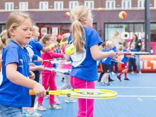 Sport & spel: Tennis- en racketeditie Sport & spel: Tennis- en racketeditie