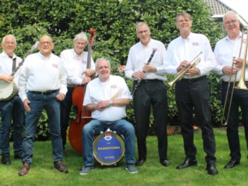Muziekcaf&eacute;: Radio Town Jazzband