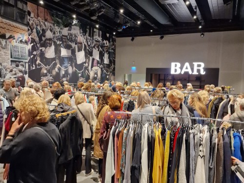 Gooische vintage fashion sale Gooische vintage fashion sale