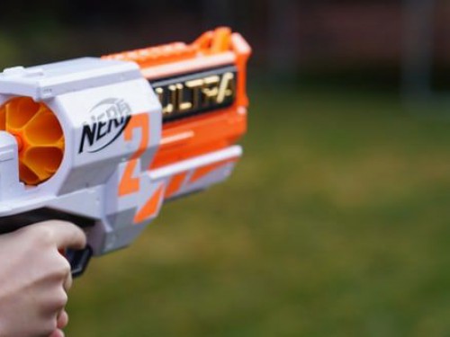 Bring your own: Nerf battle Bring your own: Nerf battle