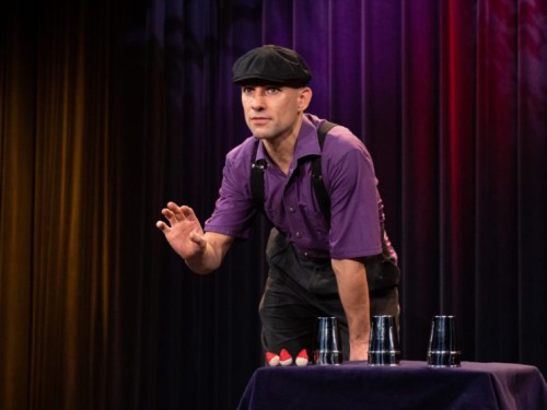 Quintus, de paarse goochelaar