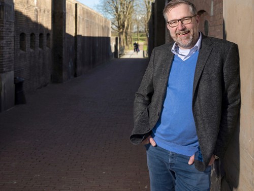 Behouden of vernieuwen? Behouden of vernieuwen?
