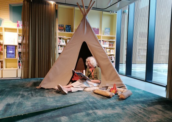 Zij weet alles van kinderboeken Zij weet alles van kinderboeken
